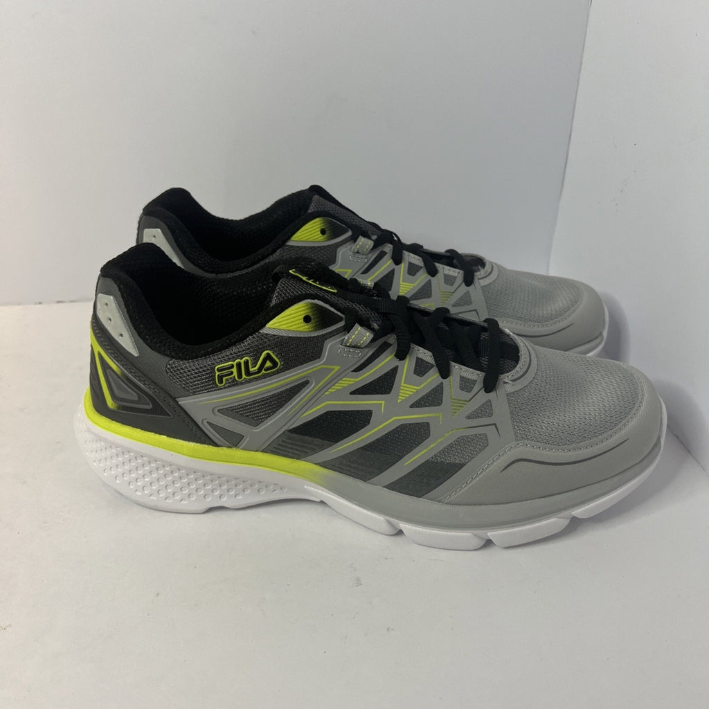 Size 10 - Fila Tennis Shoe