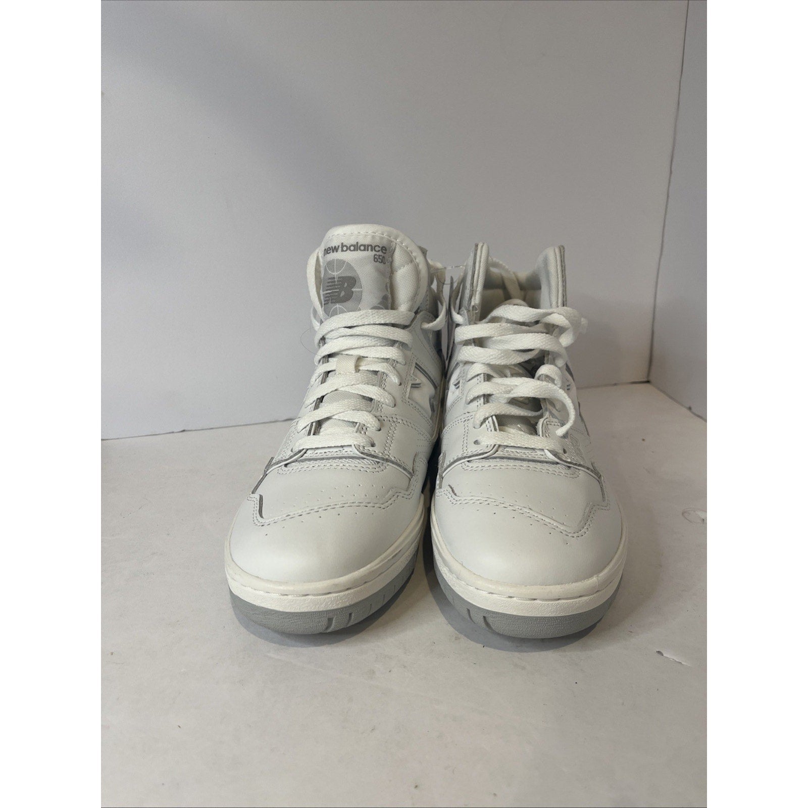 Size 8 Mens - New Balance 650 White