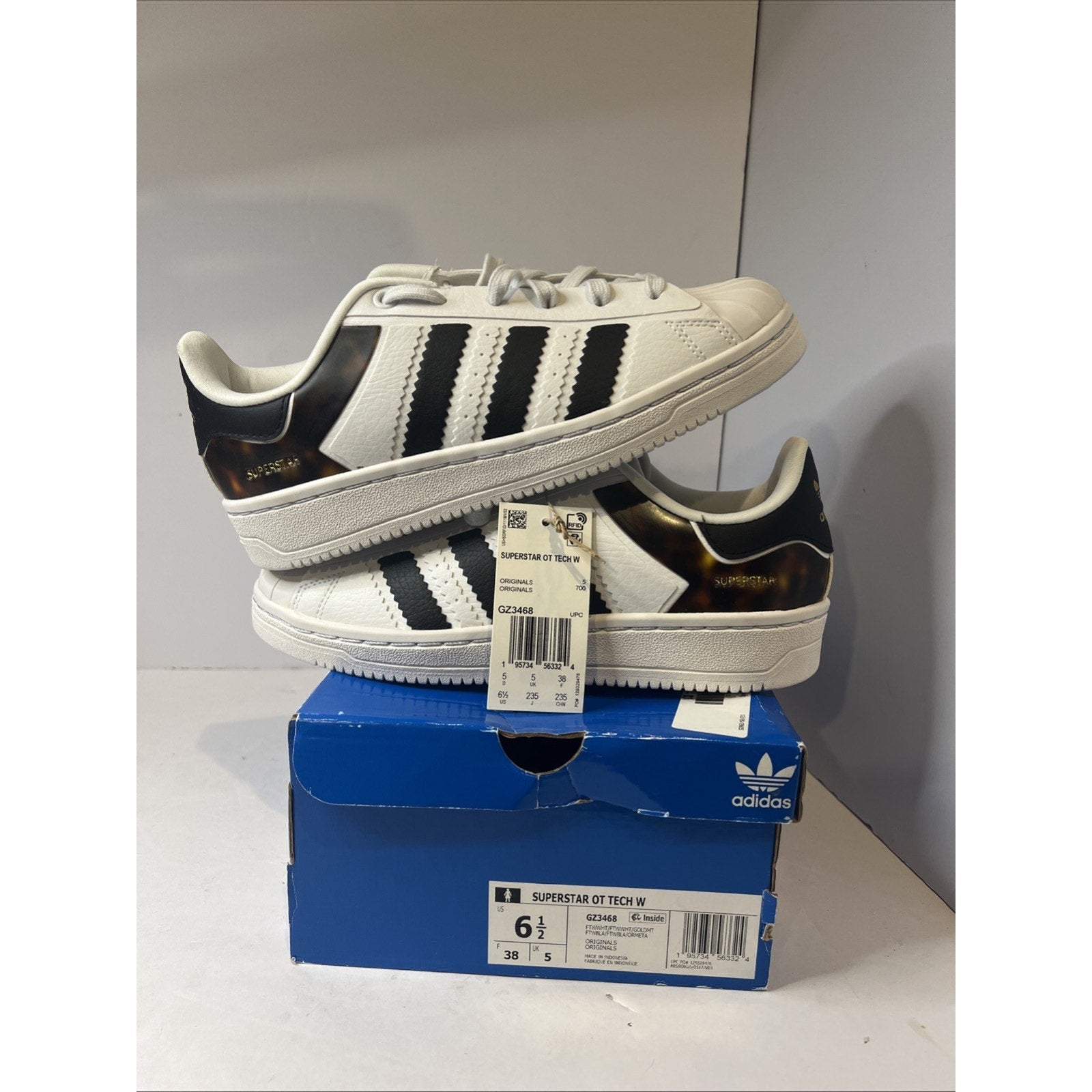Size 6.5y - Adidas Superstar Ot Tech