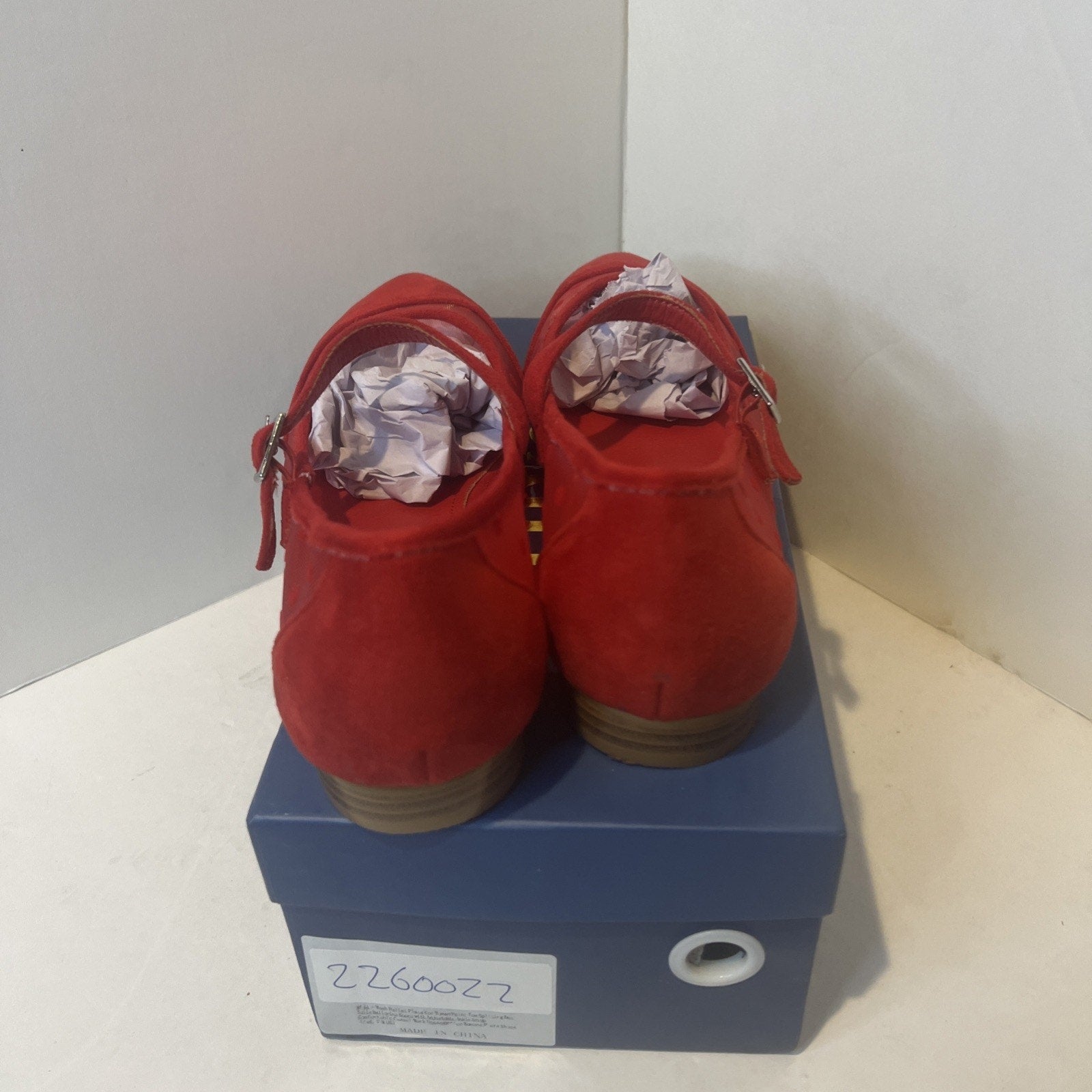 Size 7 Women’s - Red Mesh Flats