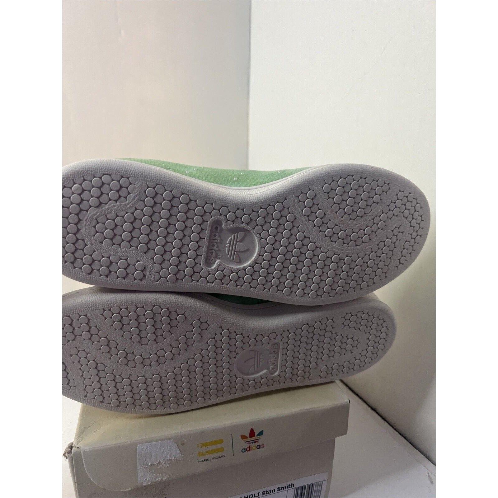 Size 5.5 - adidas Pharrell x Hu Holi x Stan Smith Green