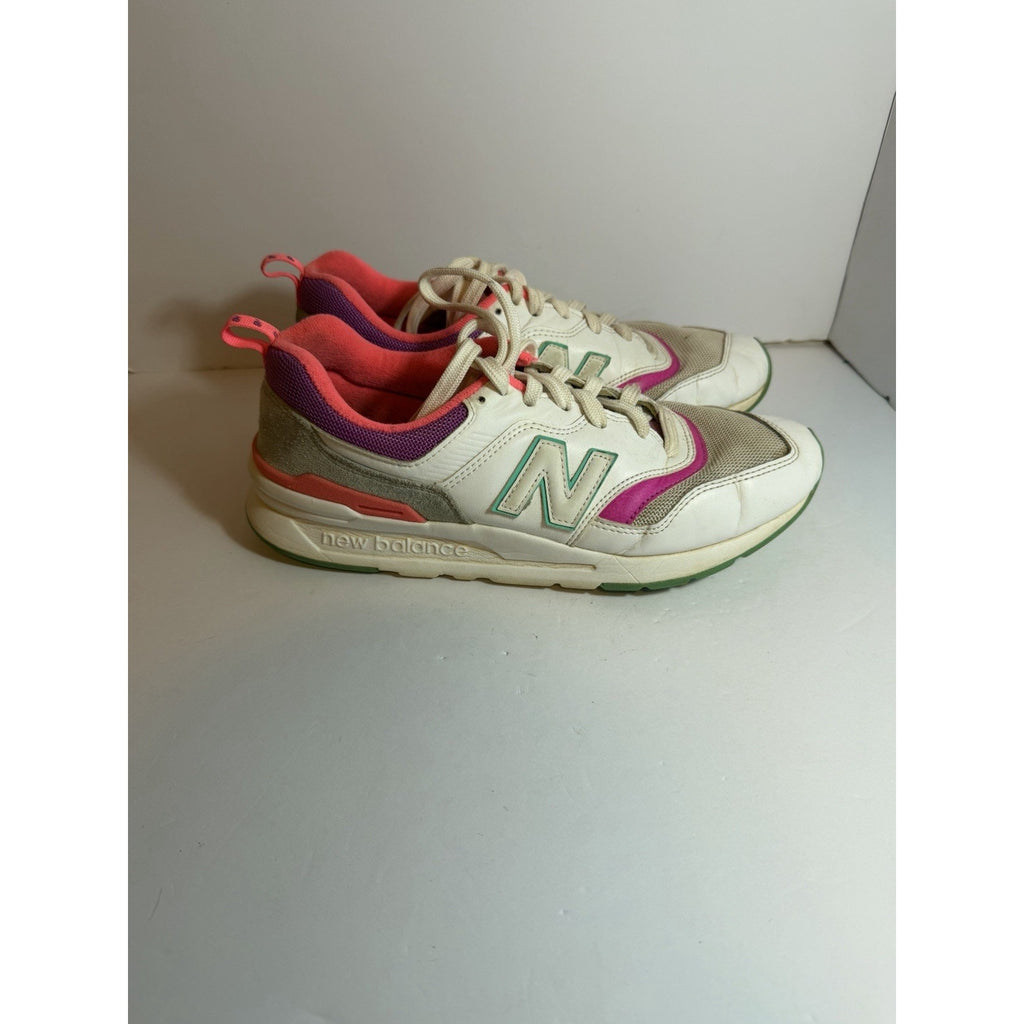 size 9 womens - new balance
