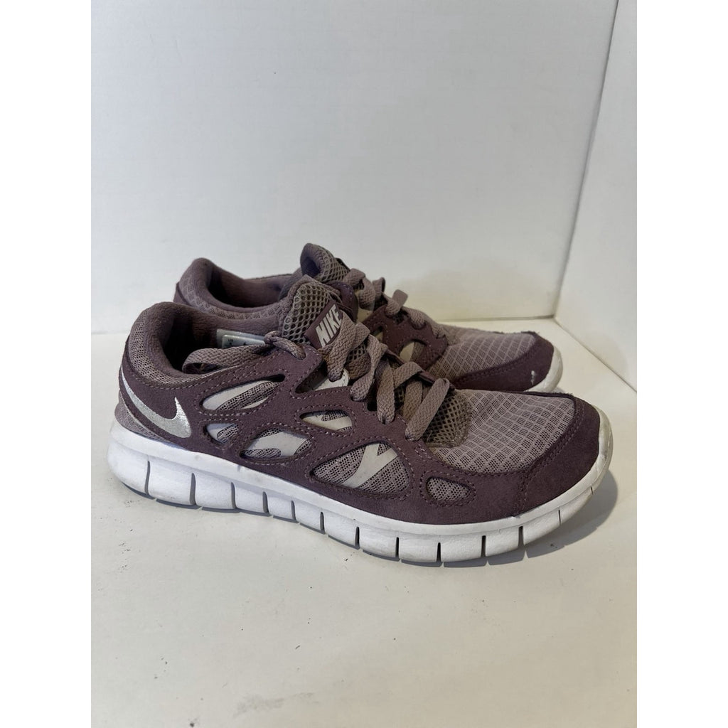 Size 8 Women - Nike Free Run