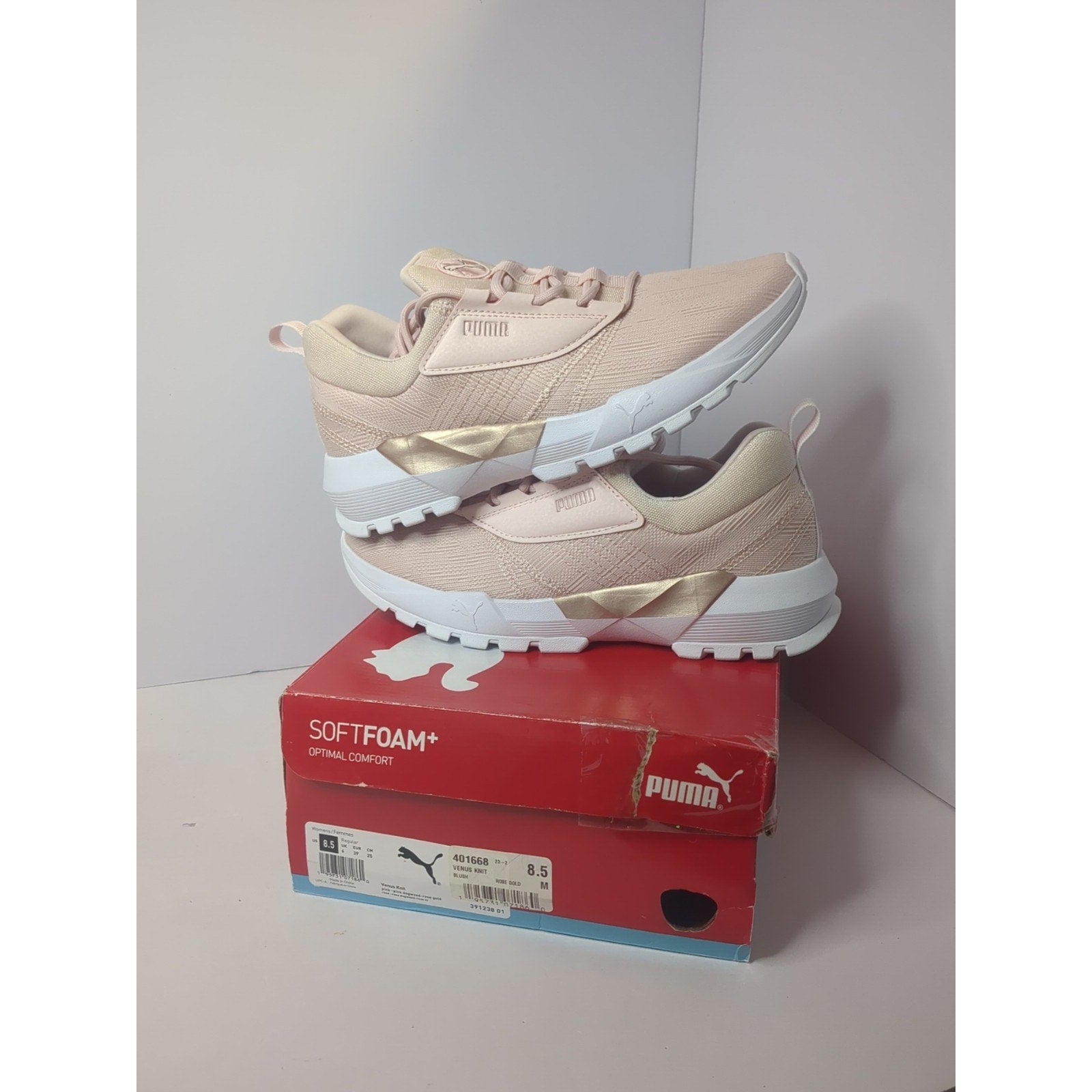 Size 8.5 women's - Puma Venus Knit Blush