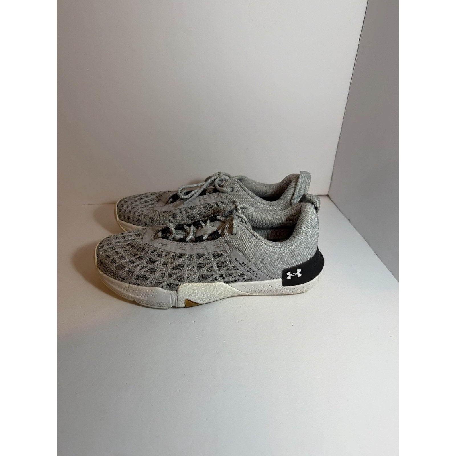 Sizes 9 - under armor tribase reign 5