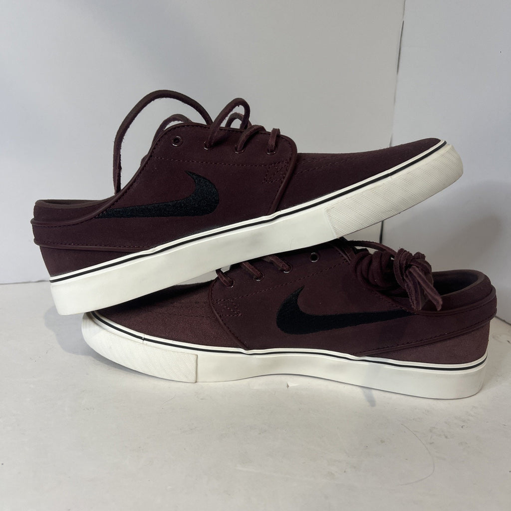 Size 7Y - Nike SB Janoski Wine