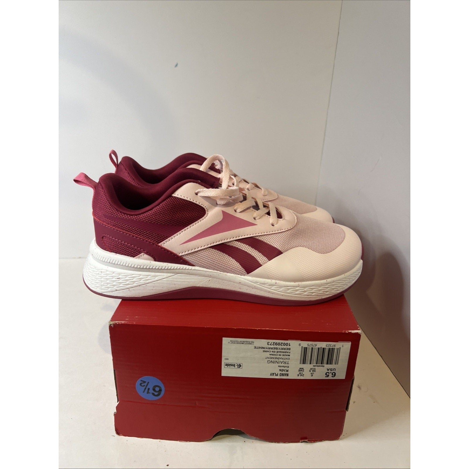 Size 6.5y - Reebok Nano Play Pink