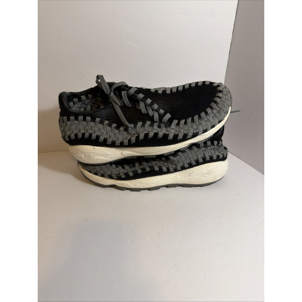 Size 10 women - Nike Air Footscape Woven Black