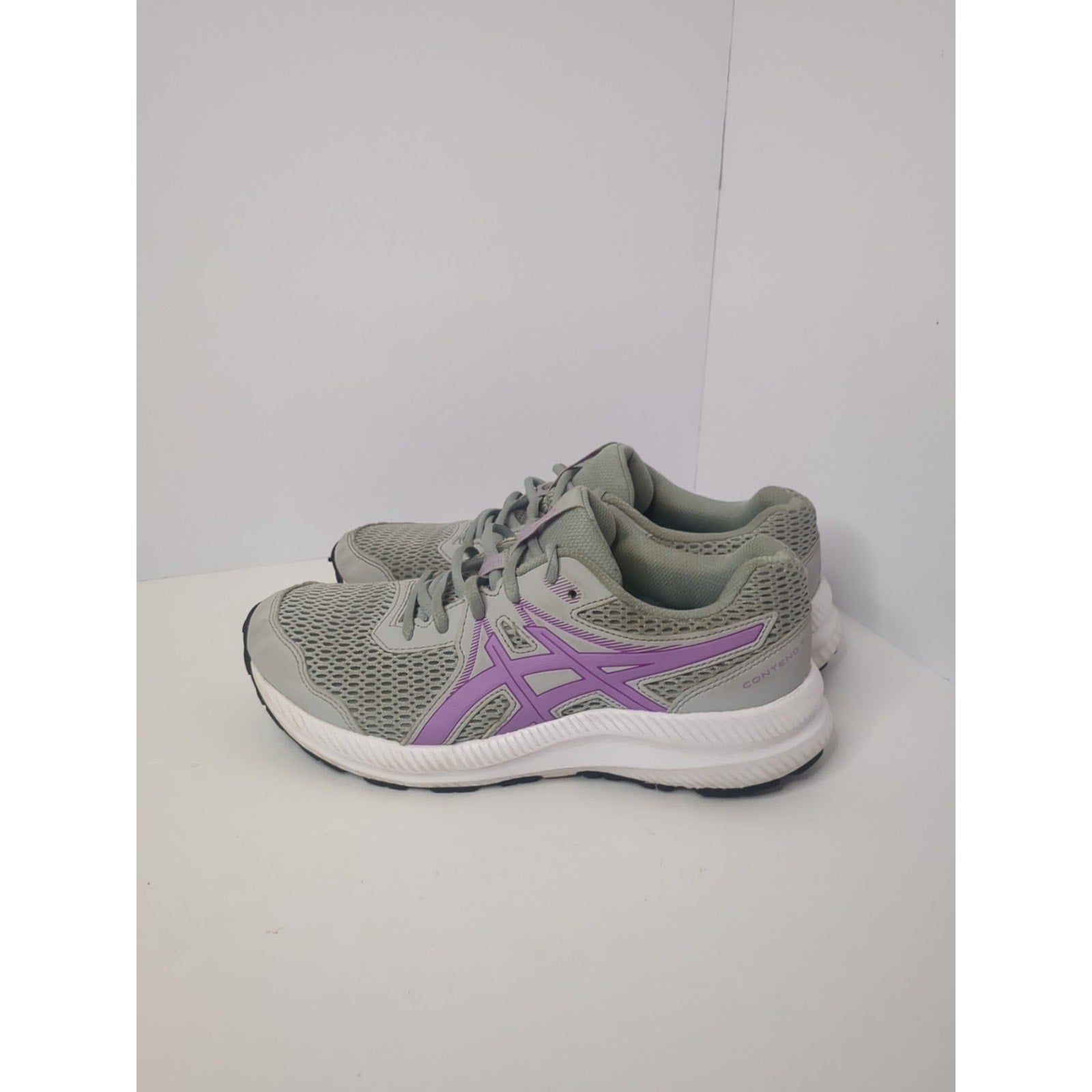 Size 6 Women's - ASICS Gel Contend 5 Mid Grey And Purple
