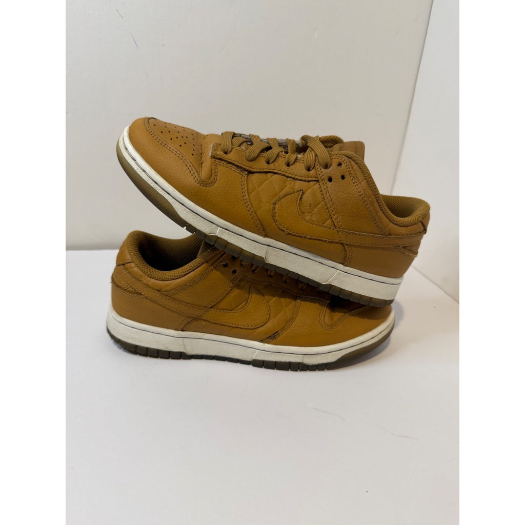 size 7.5 women - Dunk Low Tan