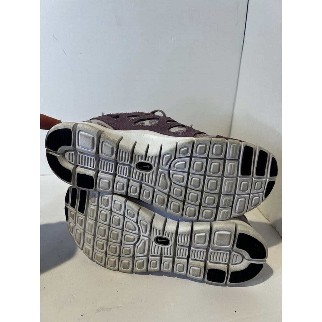Size 8 Women - Nike Free Run