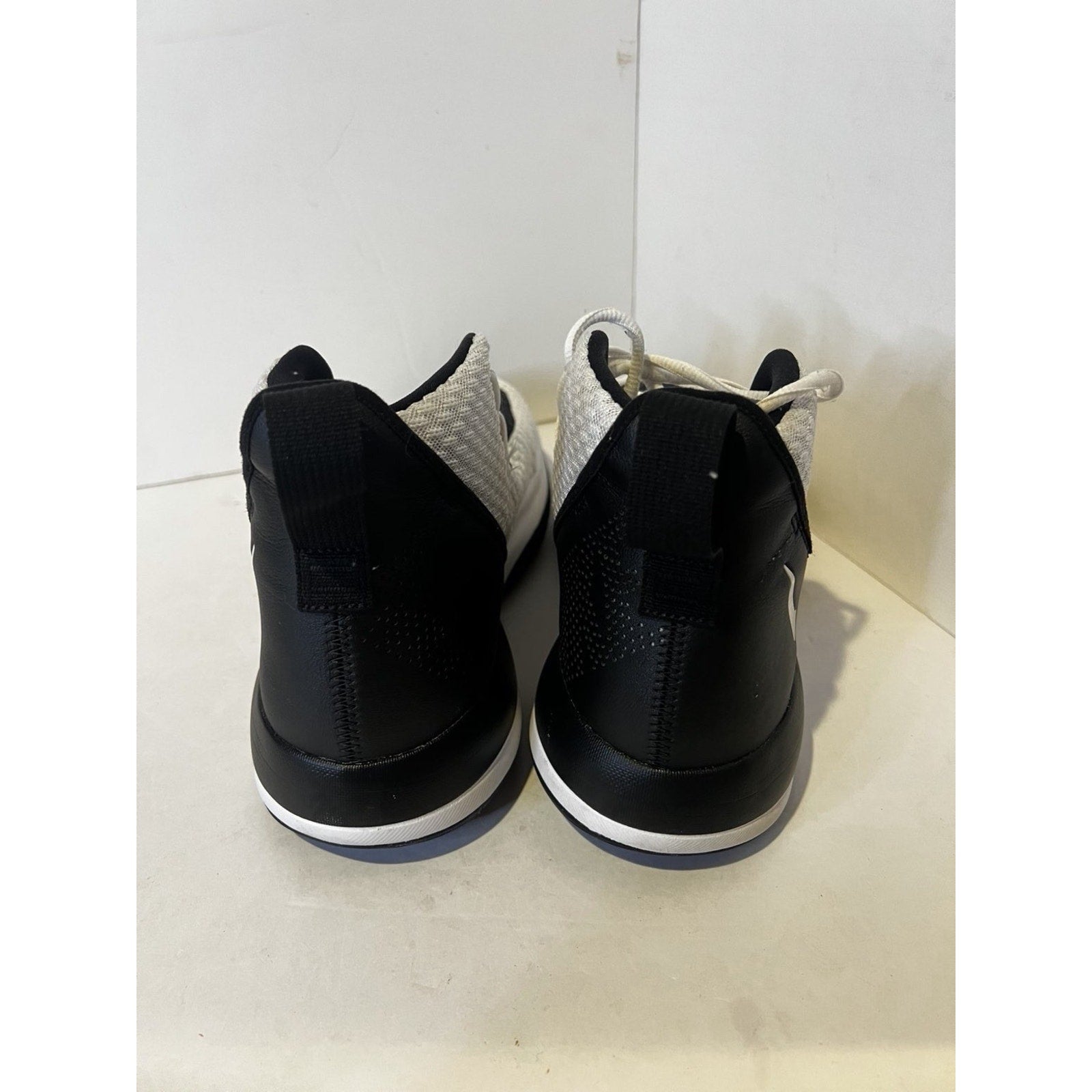 Size 13 M-Nike Zoom Rize