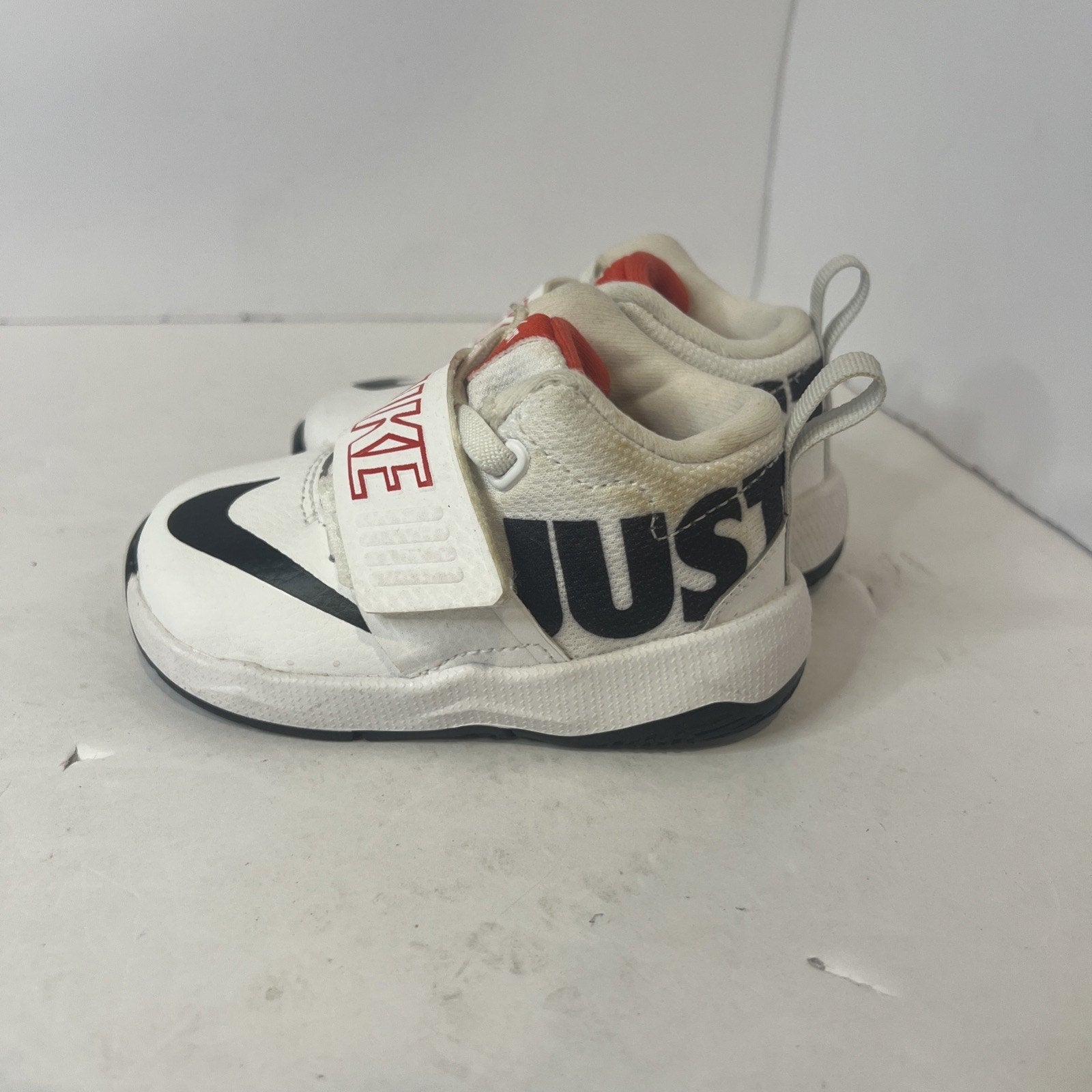 Size 5c - Nike Team Hustle