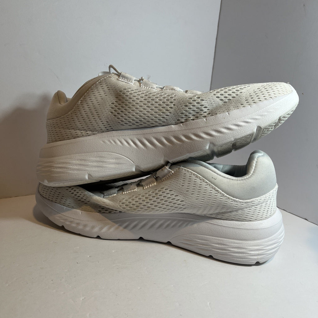 Size 9 - Adidas Cloudfoam Comfort White