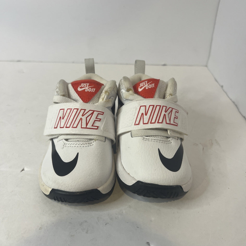 Size 5c - Nike Team Hustle