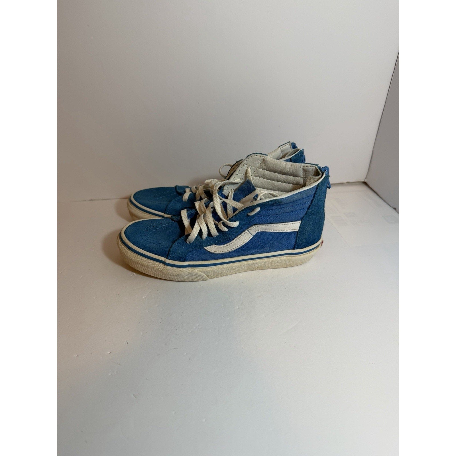 Size 2.5y - Vans Teal Hightop