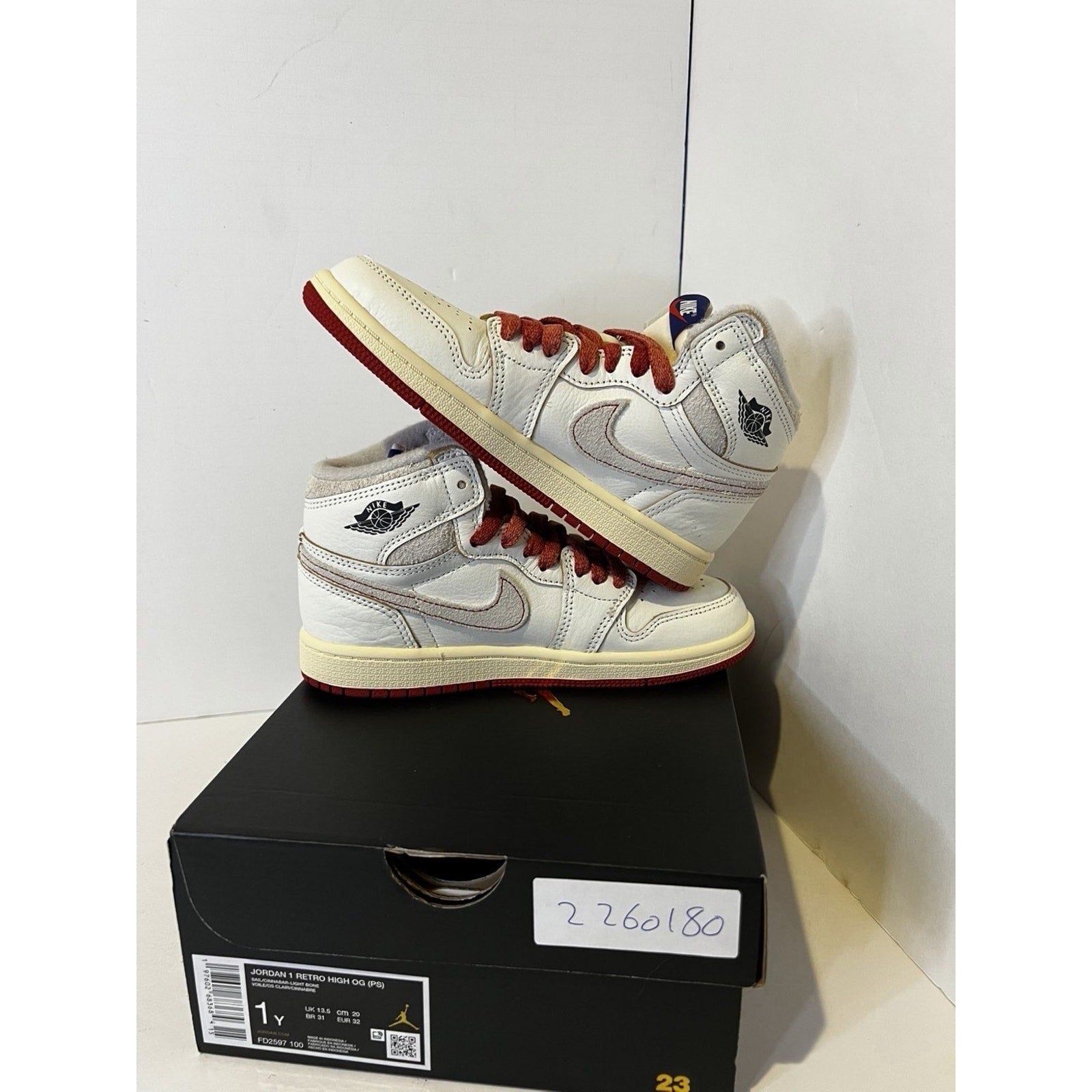 Size 1y - Nike Air Jordan 1 Retro