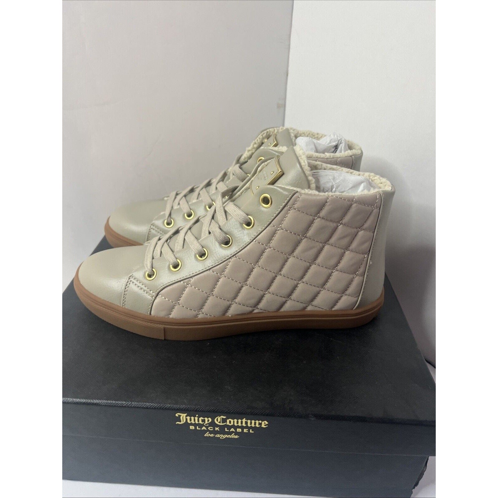 Size 8w - Juicy Couture Shoes