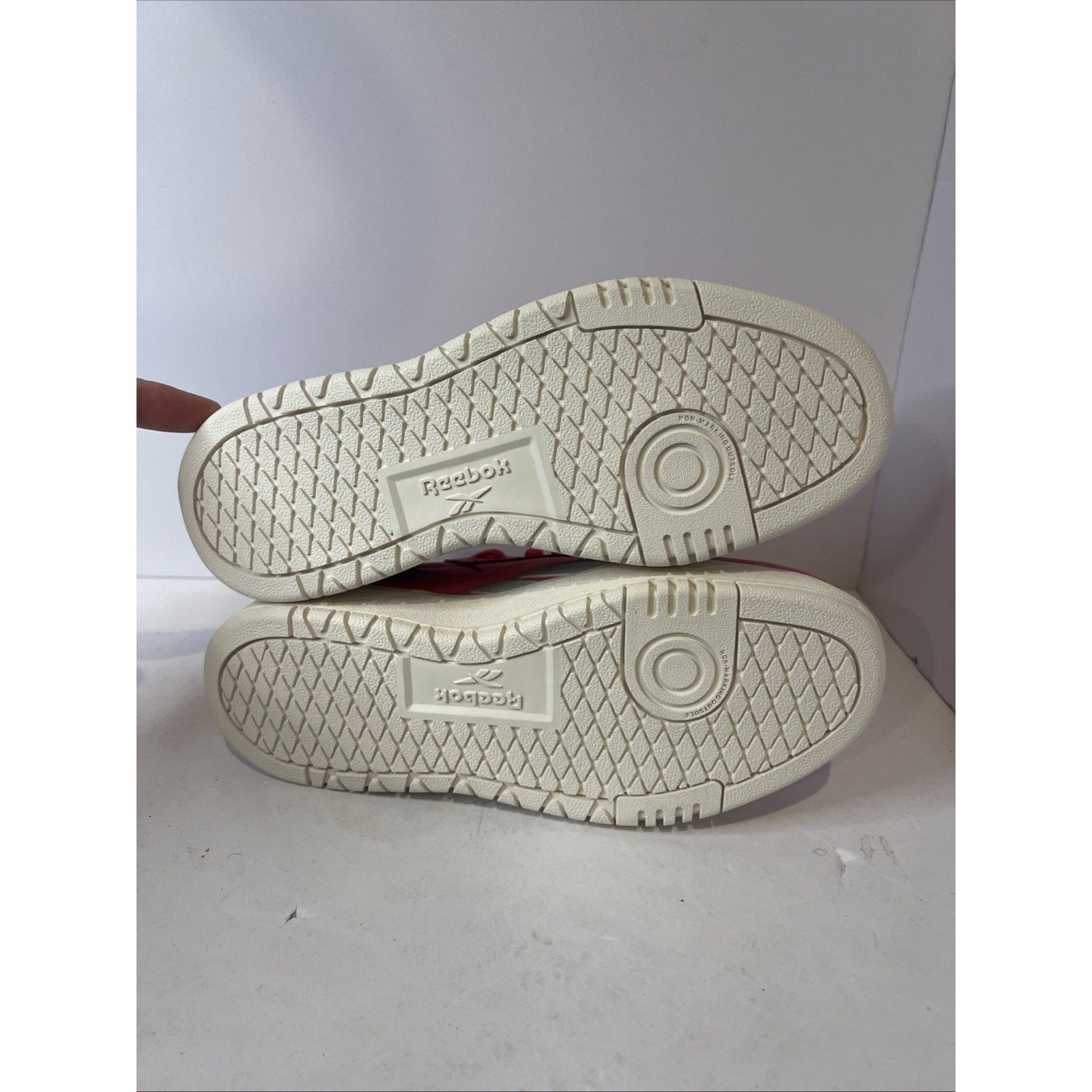 Size 5.5y - Reebok Campio Pink Low Top
