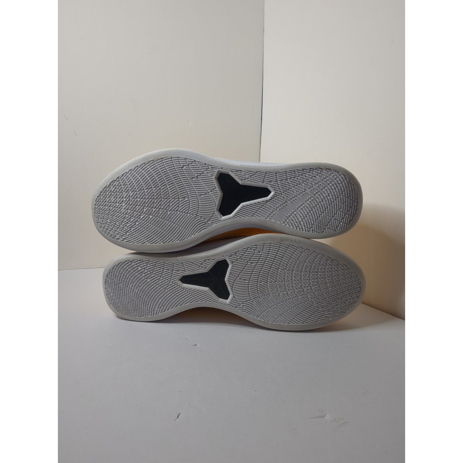 Size 18 - Nike Kobe Bryant AD TB University