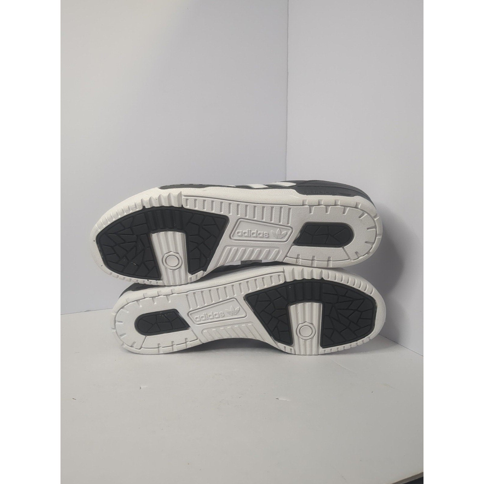 Size 13 - adidas Rivalry Low Black White