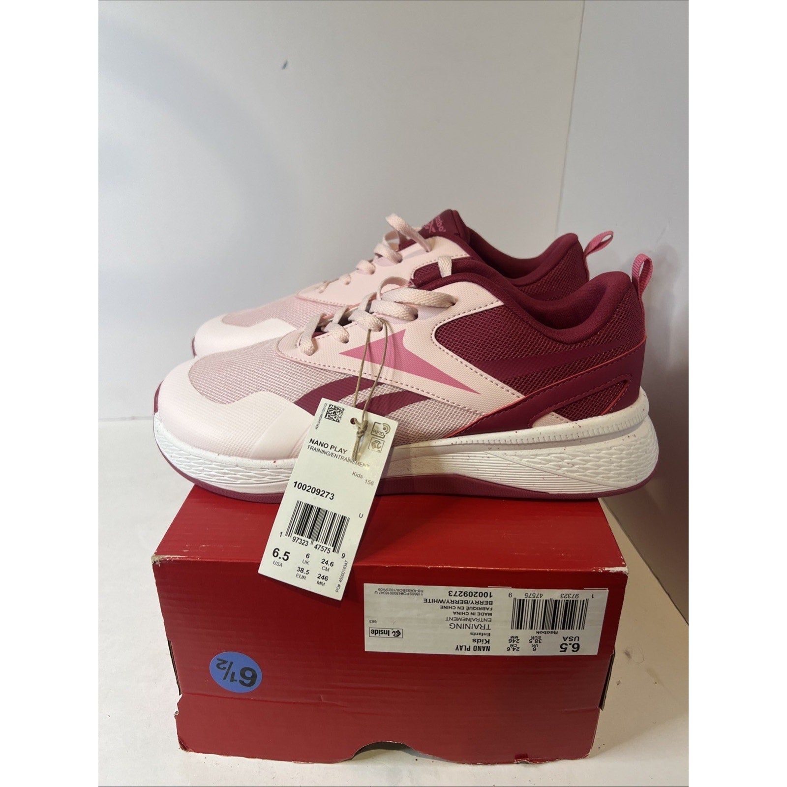 Size 6.5y - Reebok Nano Play Pink