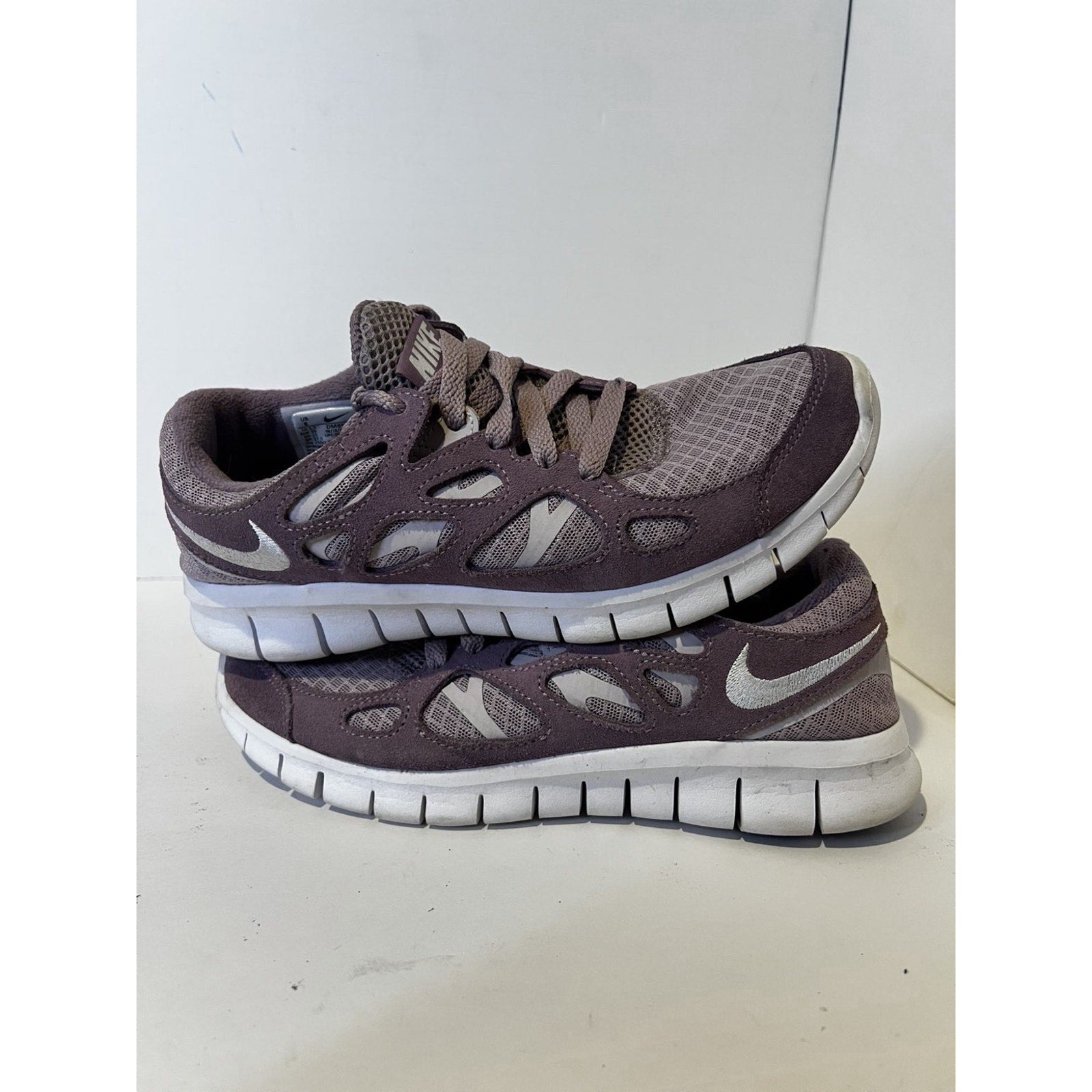 Size 8 Women - Nike Free Run