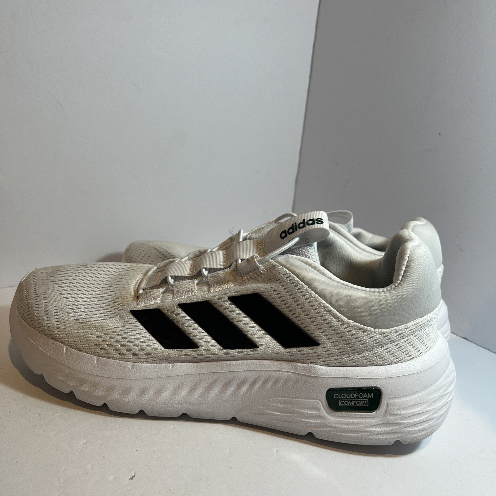 Size 9 - Adidas Cloudfoam Comfort White
