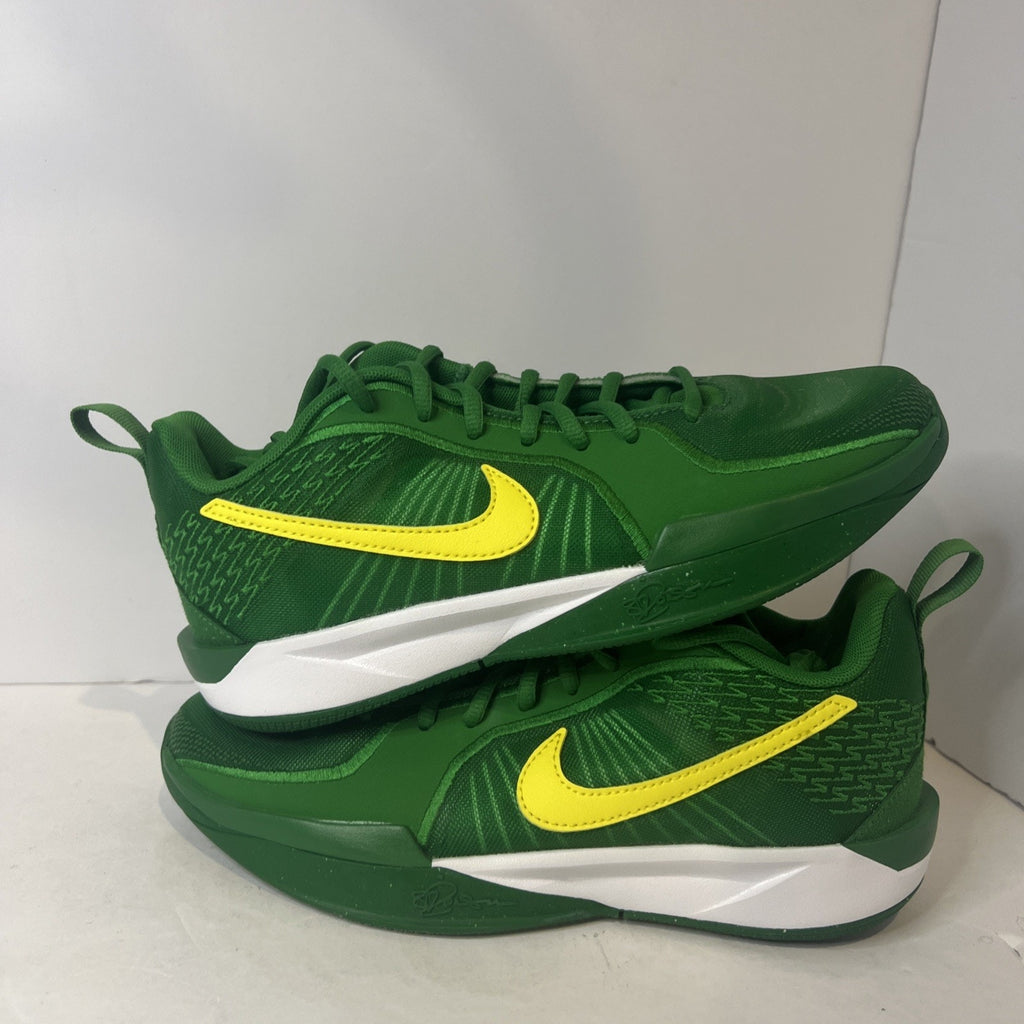 Size 5.5y - Nike Sabrina 2 Oregon