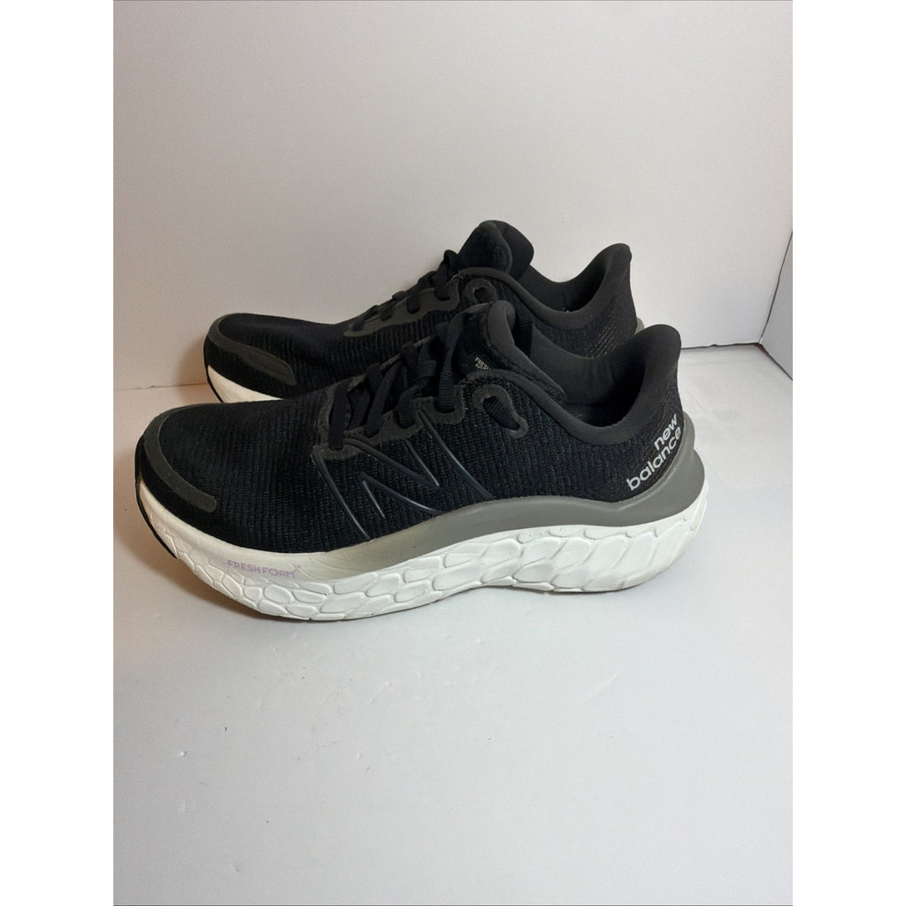 Size 5y - New Balance Fresh Foam X Kaiha Road Black Silver Metallic W