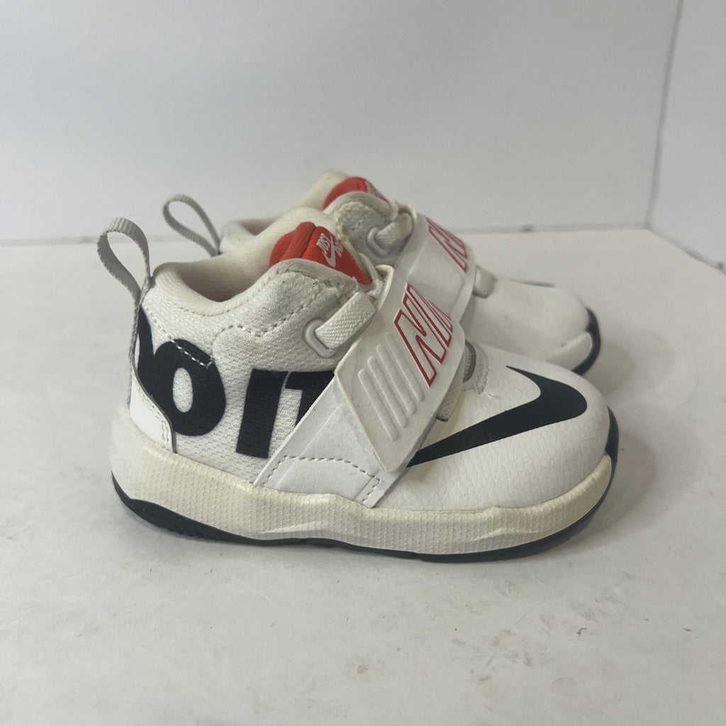 Size 5c - Nike Team Hustle