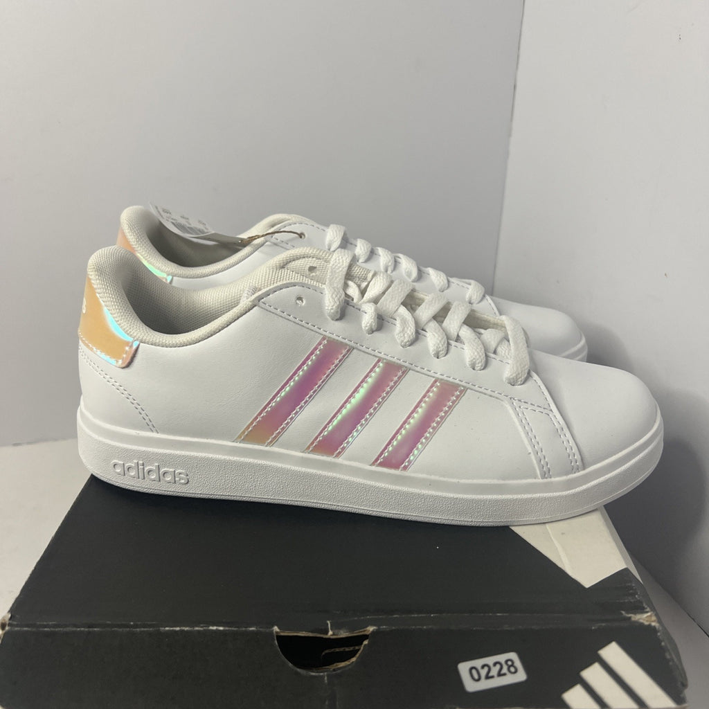 Size 6.5 - Adidas Court 2.0