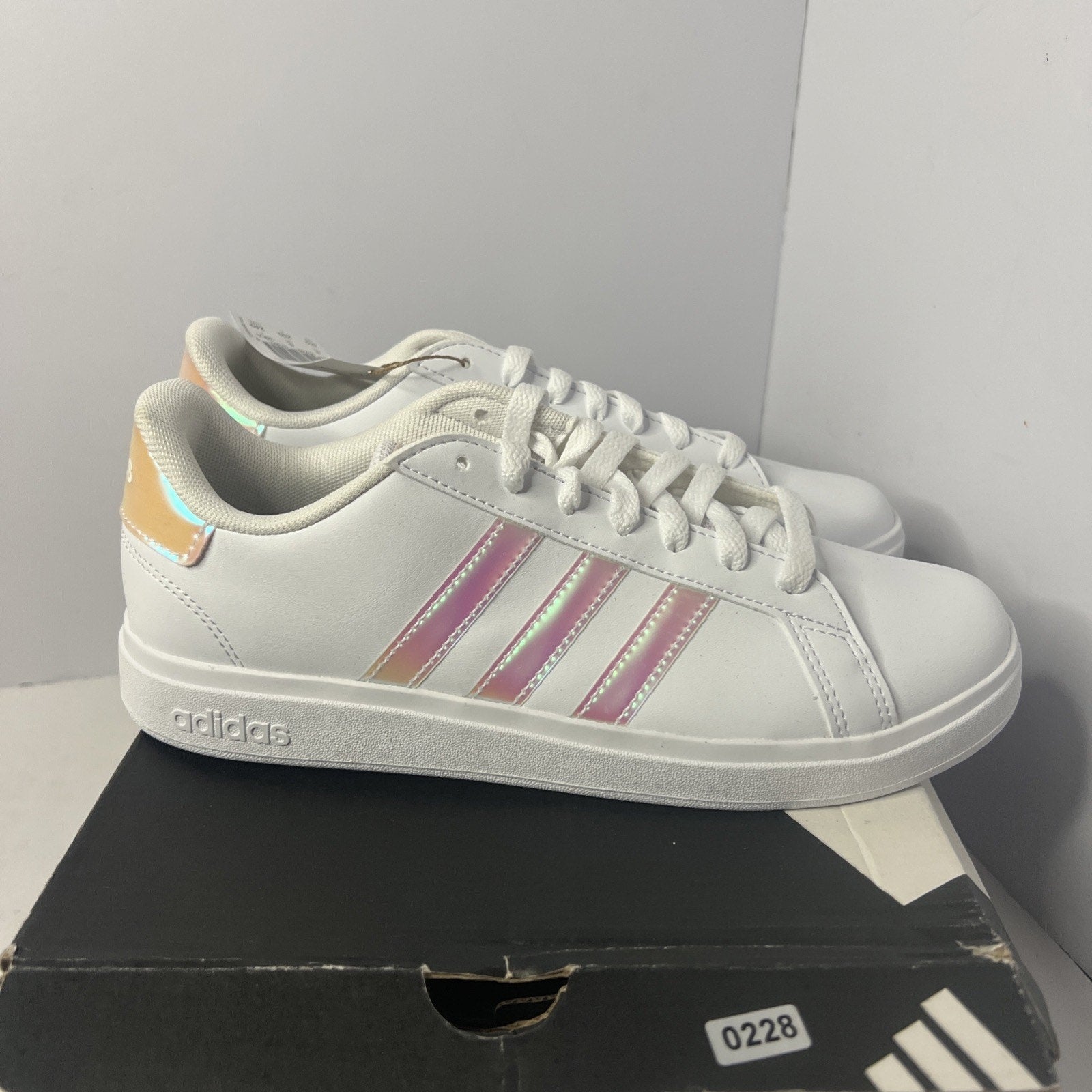 Size 6.5 - Adidas Court 2.0