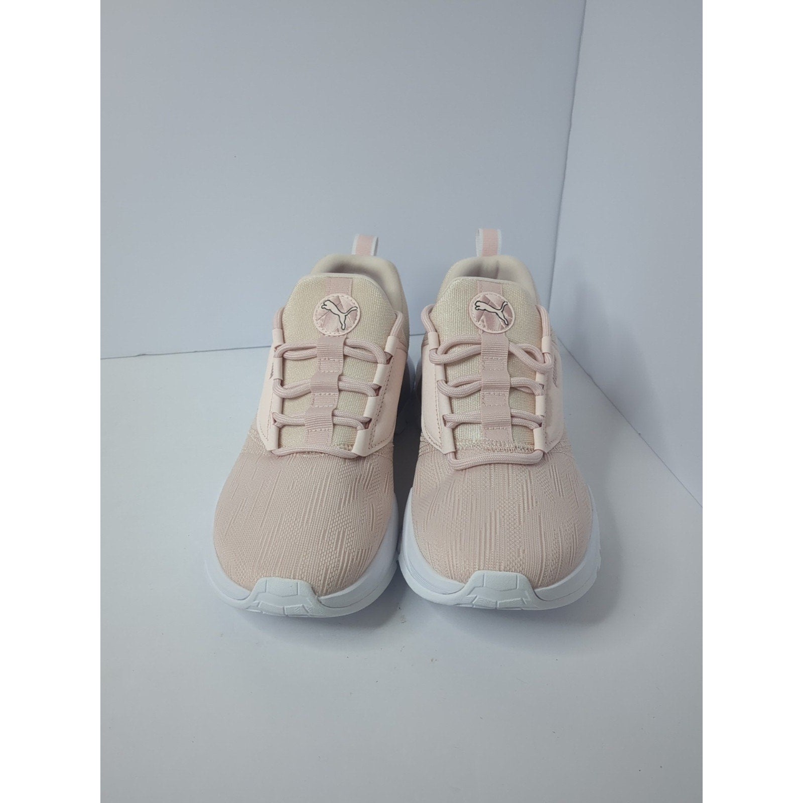Size 8.5 women's - Puma Venus Knit Blush