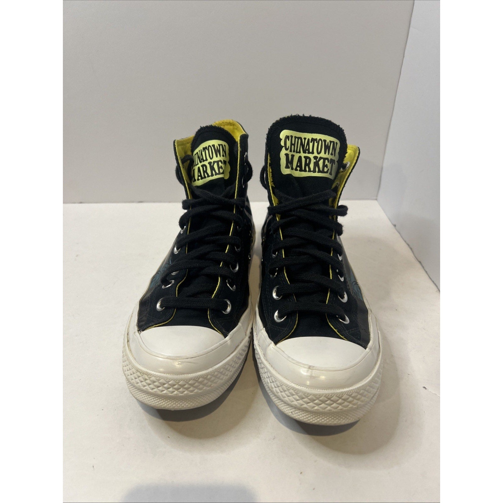 Size 7.5y - Chinatown Market Batman Converse
