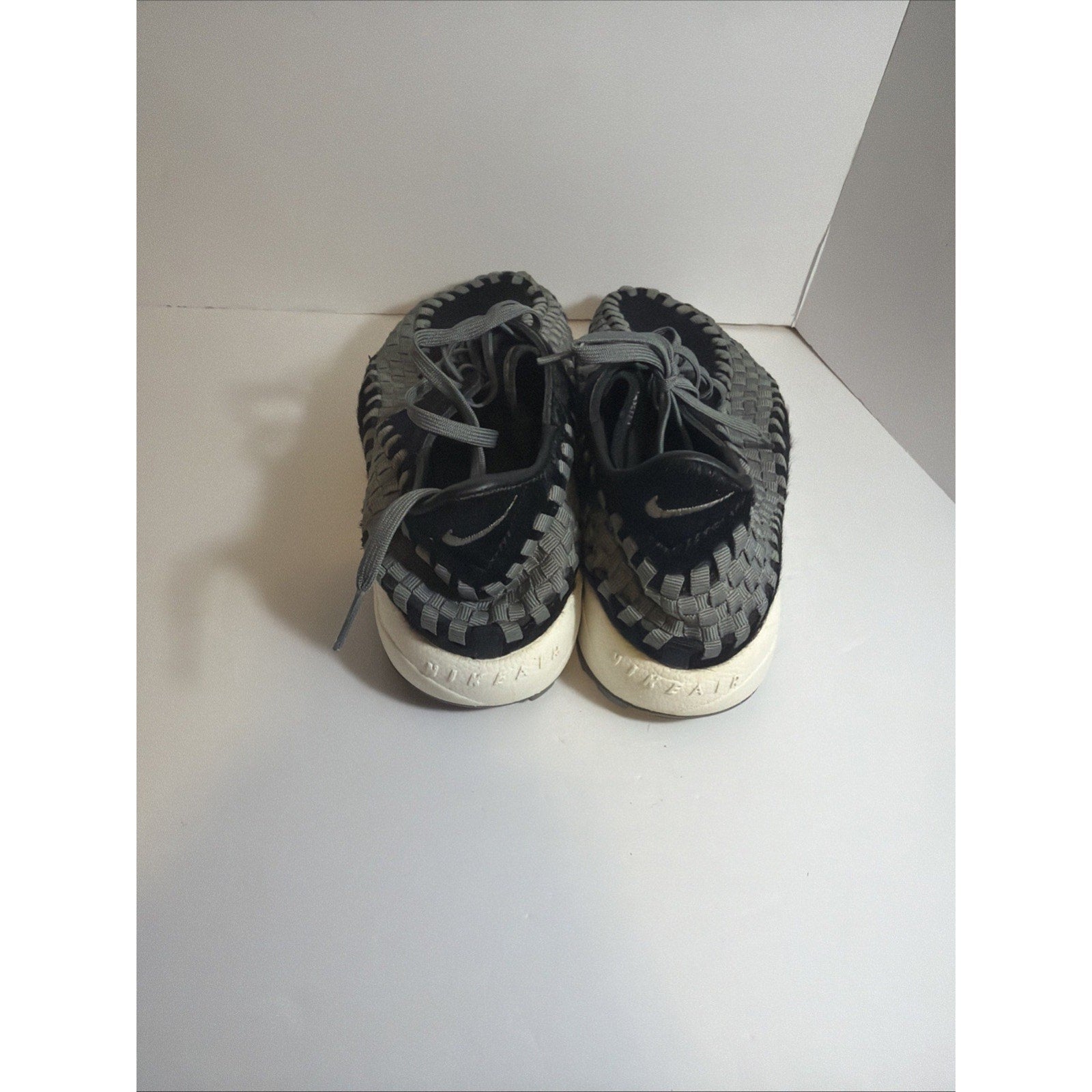 Size 10 women - Nike Air Footscape Woven Black