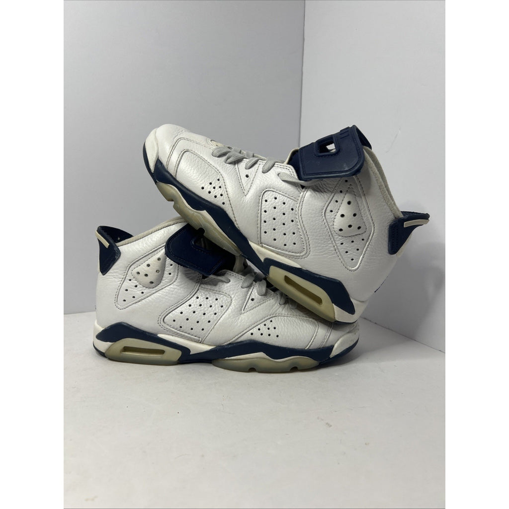 Size 5.5y - Jordan 6 Midnight Navy