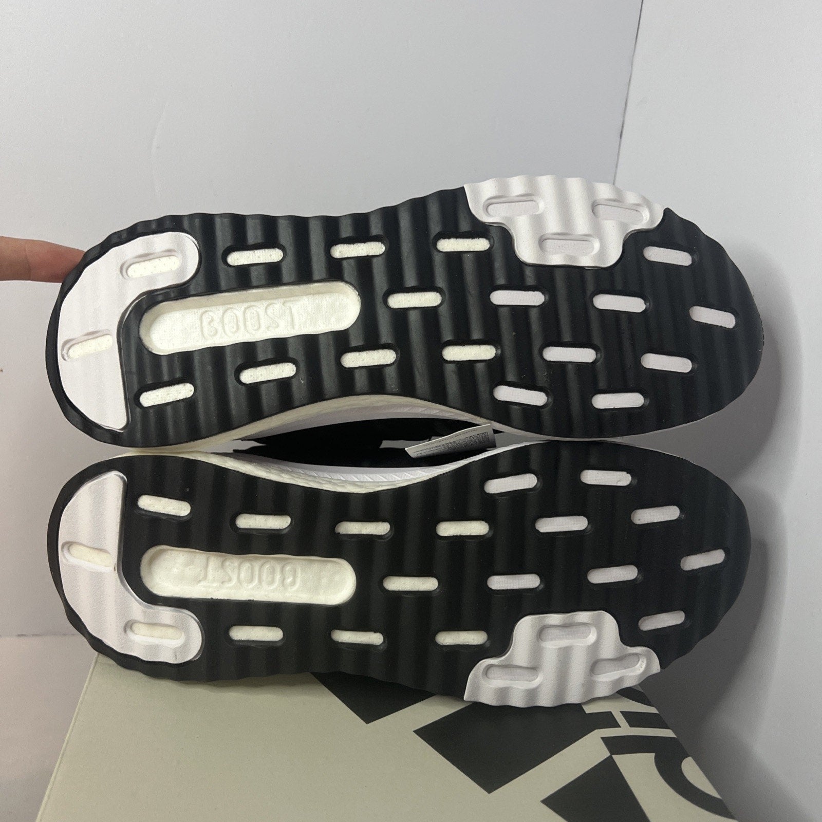 Size 9.5 - Adidas Powerphase