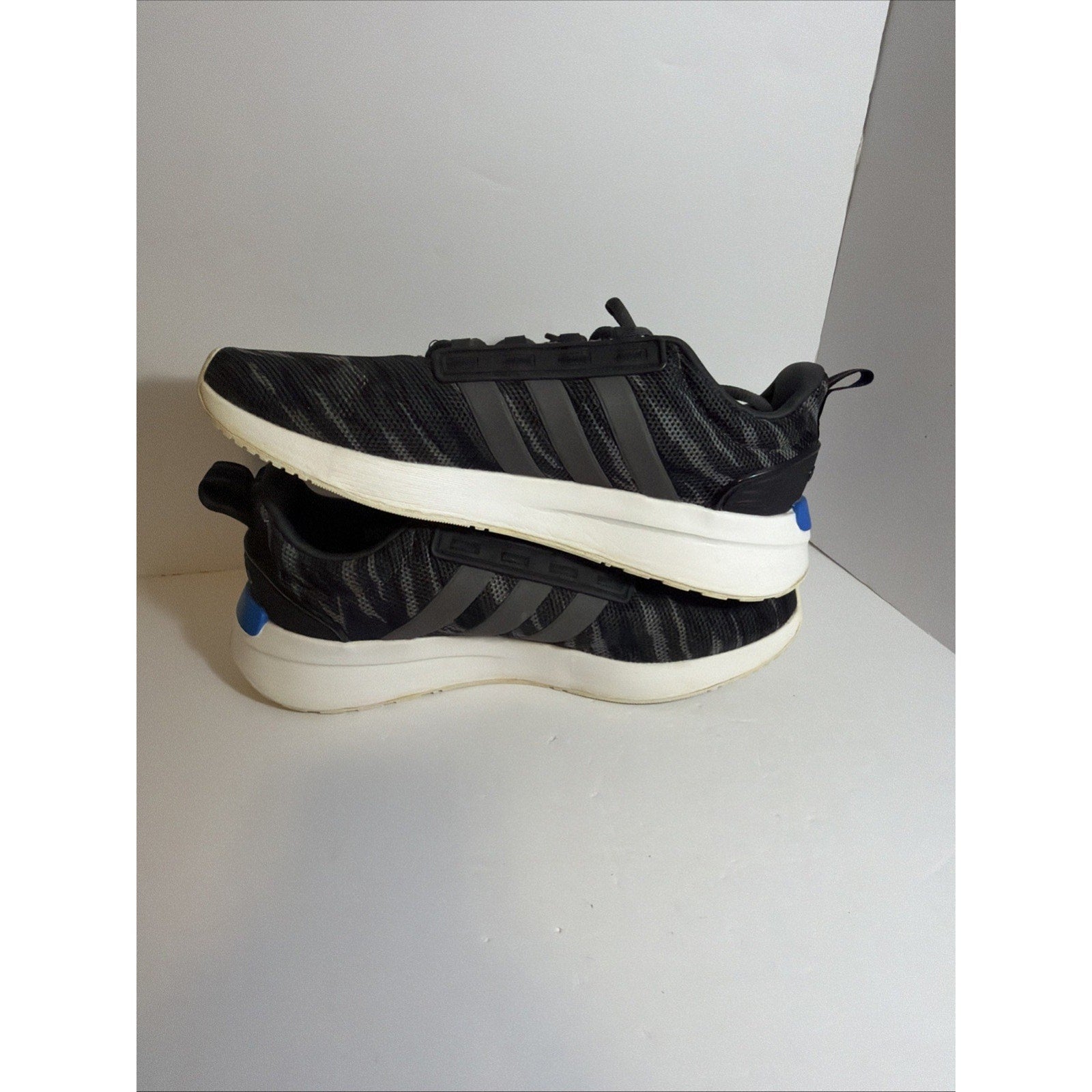 Size 9 - Adidas Racer TR21 Carbon Zebra