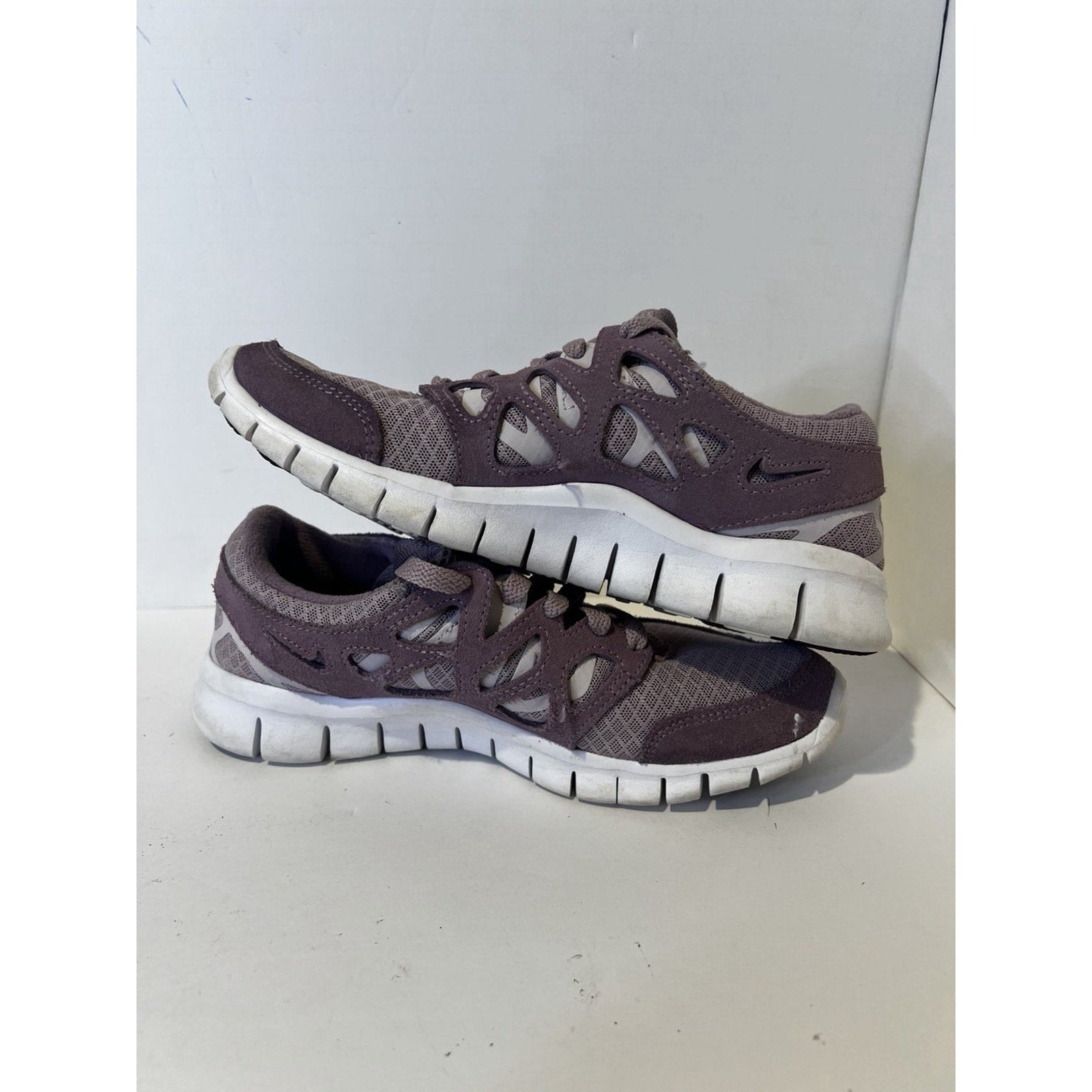 Size 8 Women - Nike Free Run