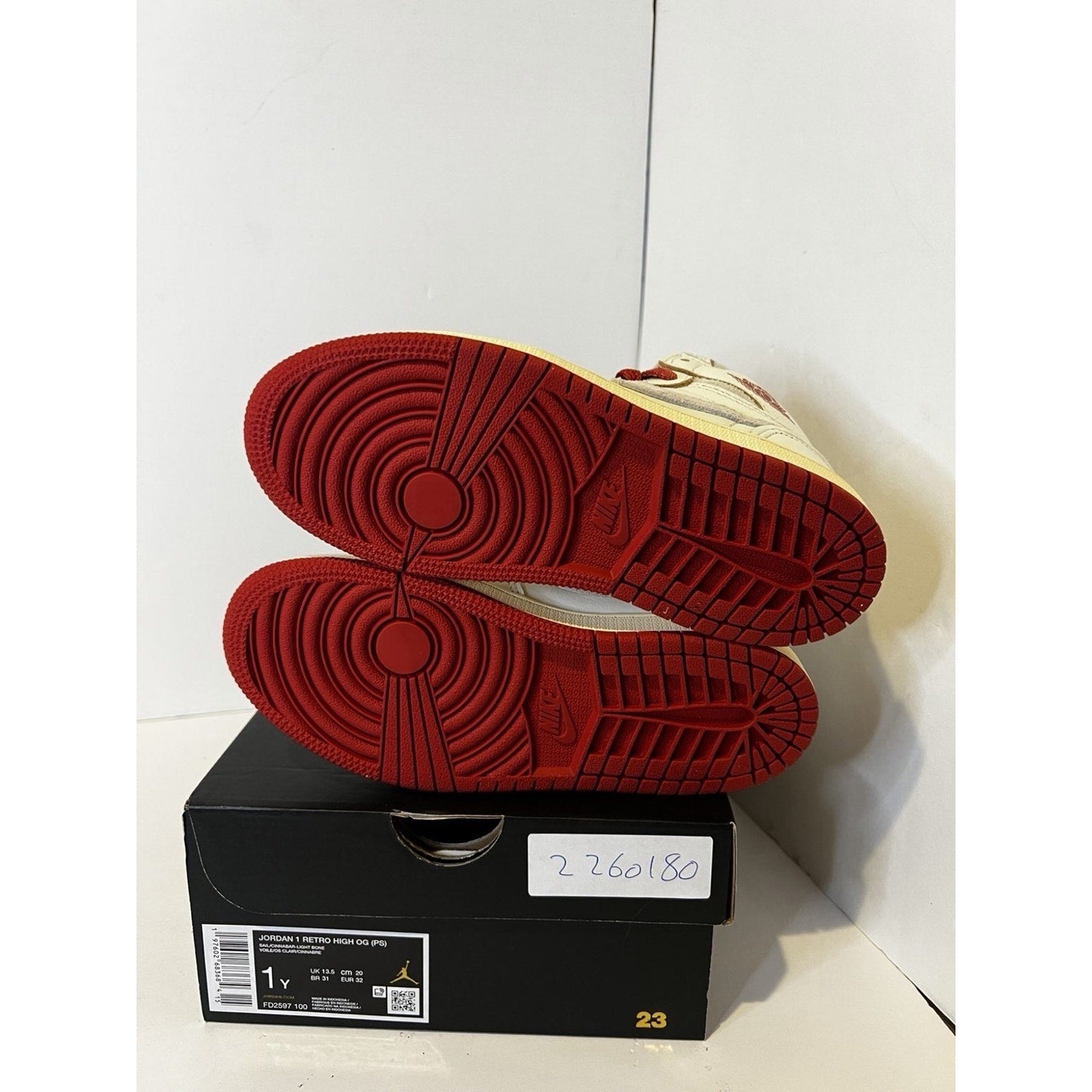Size 1y - Nike Air Jordan 1 Retro