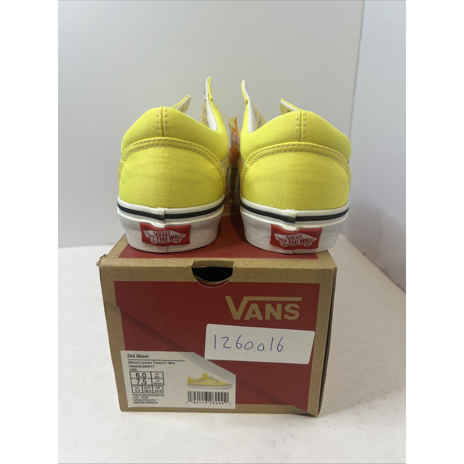 Size 6y - Vans Old Skool Yellow