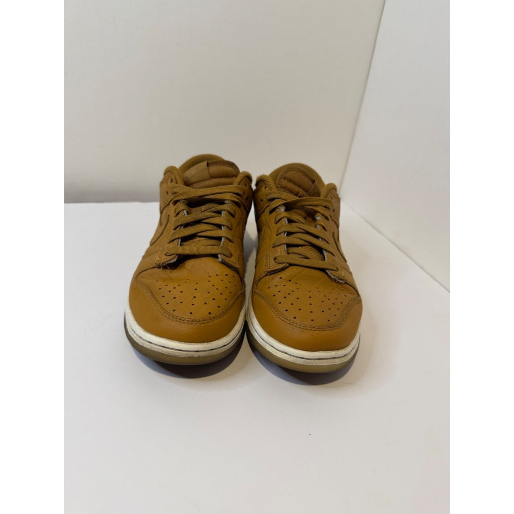size 7.5 women - Dunk Low Tan
