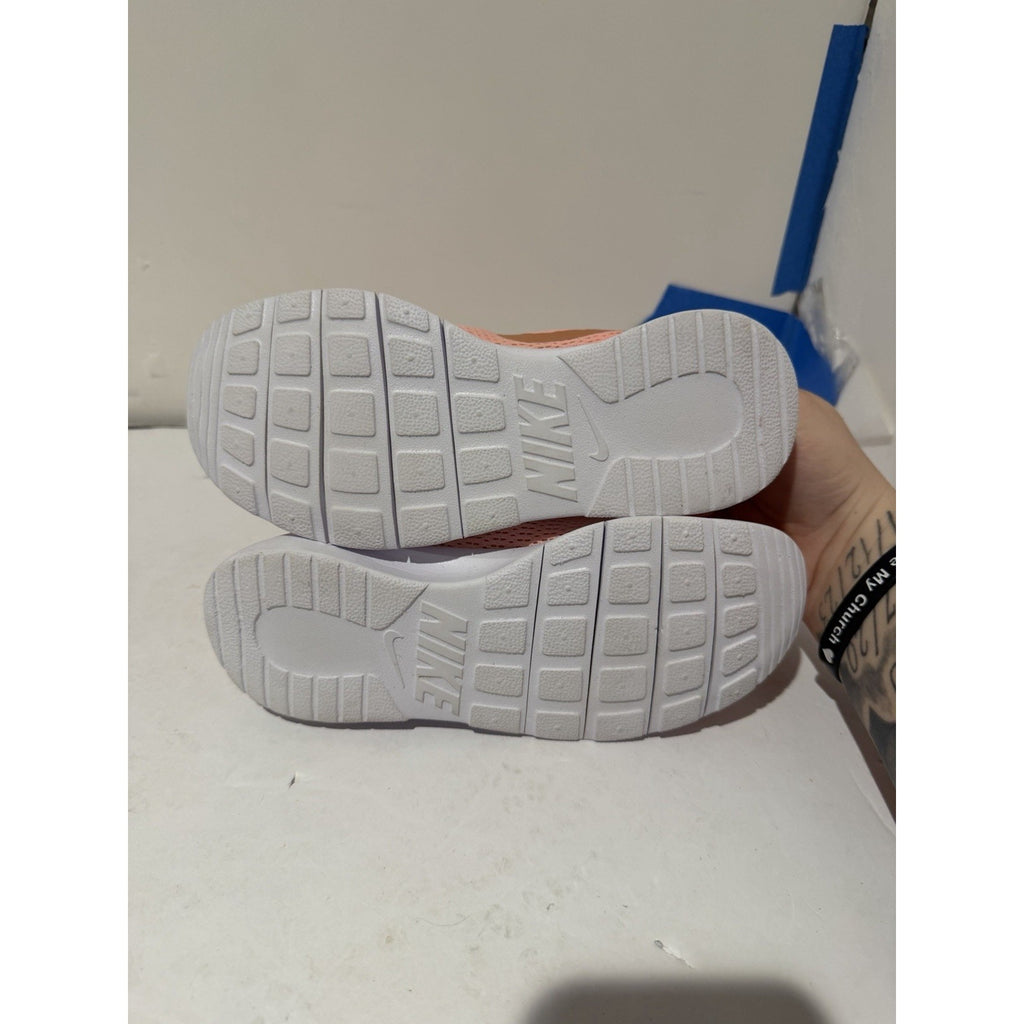 Size 2.5y - Nike Tanjun