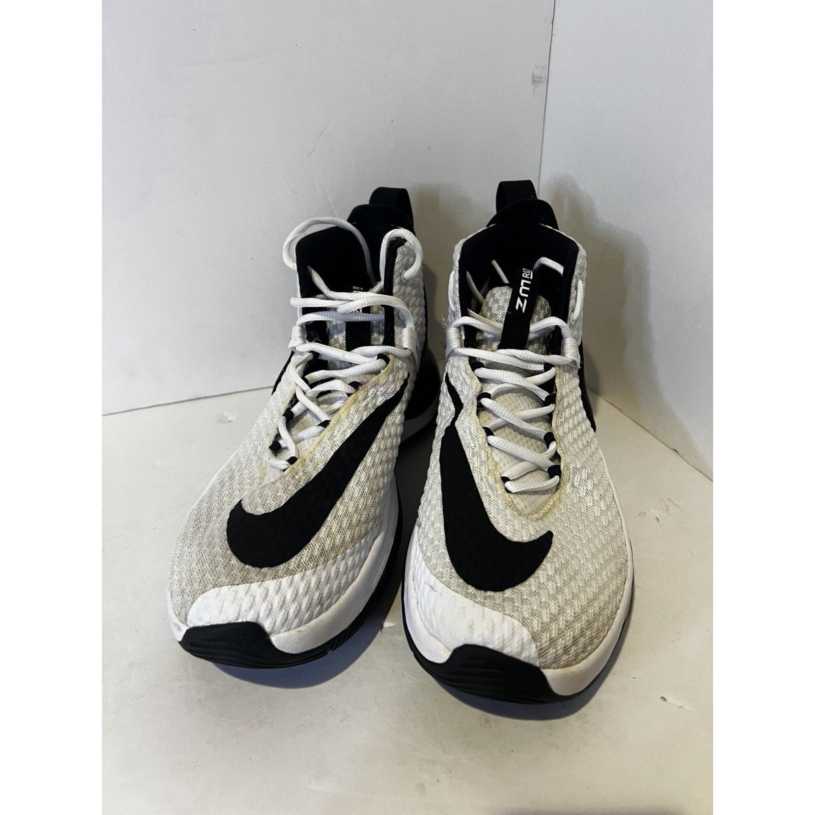 Size 13 M-Nike Zoom Rize