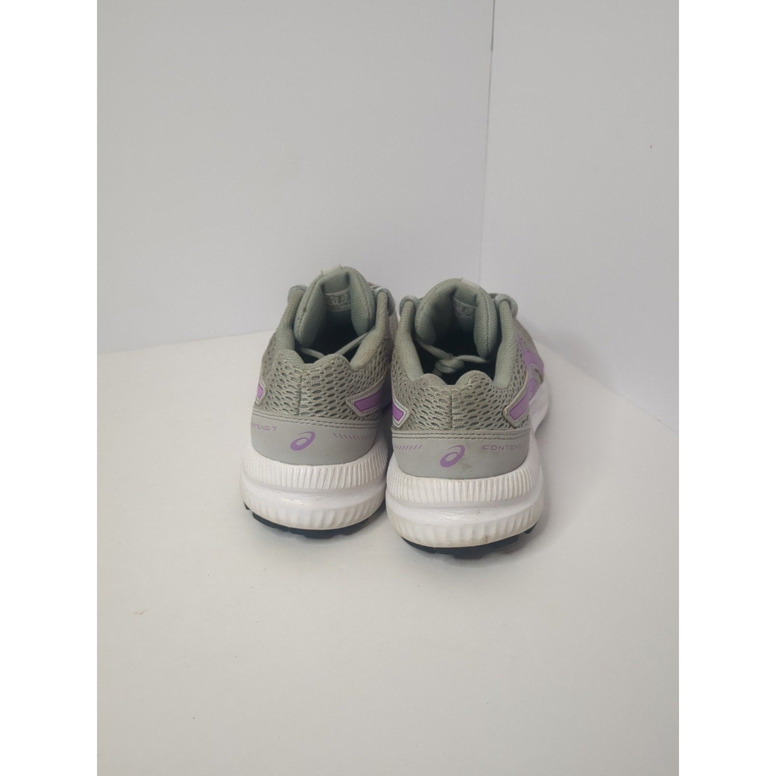 Size 6 Women's - ASICS Gel Contend 5 Mid Grey And Purple