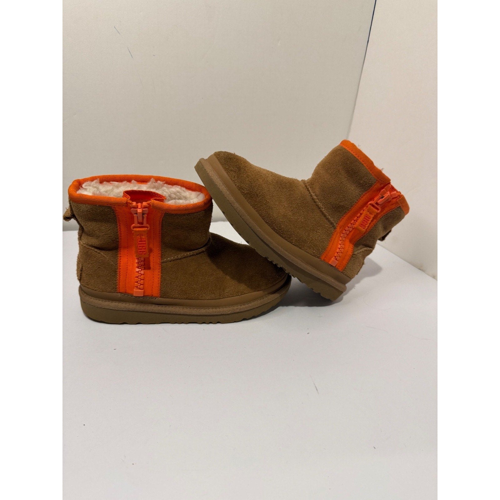 size 3y - ugg boots