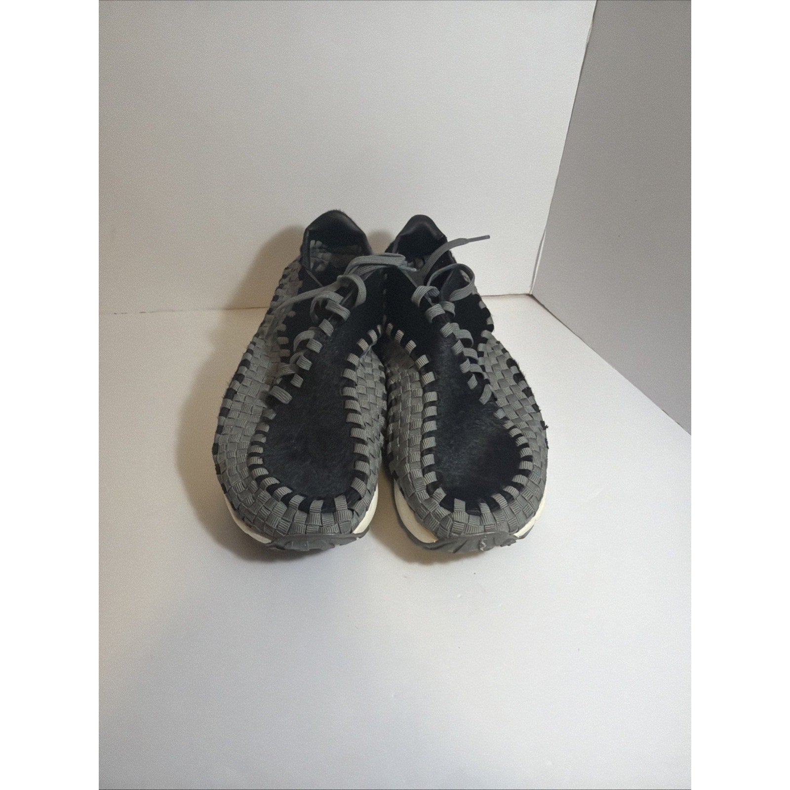 Size 10 women - Nike Air Footscape Woven Black