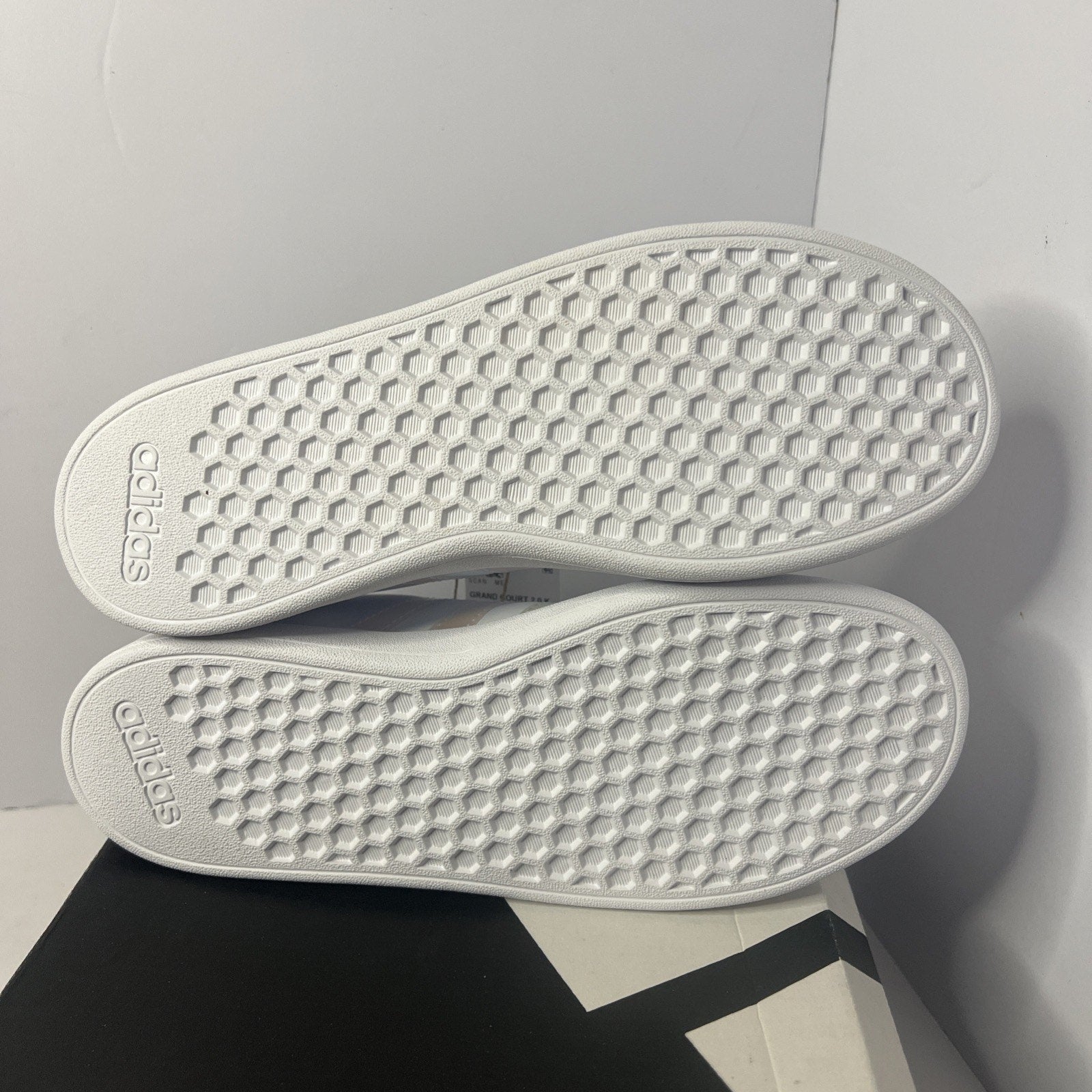 Size 6.5 - Adidas Court 2.0