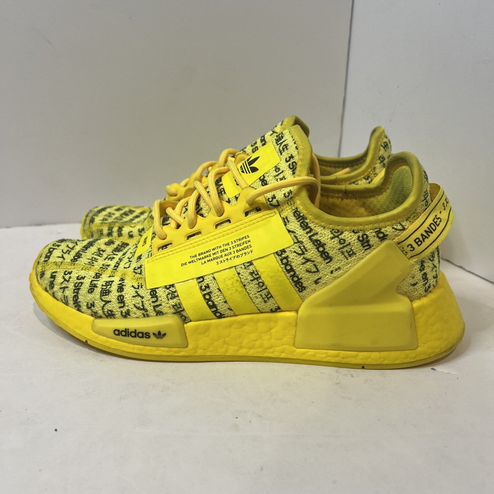 Size 6y - Adidas Nmd Yellow All Over Logo